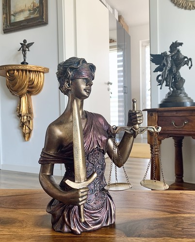 Justitia skulptur 33cm - justitia,