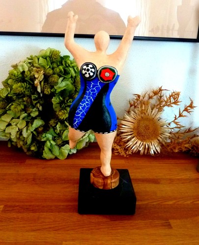 Niki saint phalle skulptur - niki,