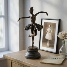 Hochwertige Bronzefigur