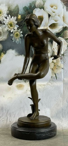Kunst deko skulptur hautfarben - kunst,