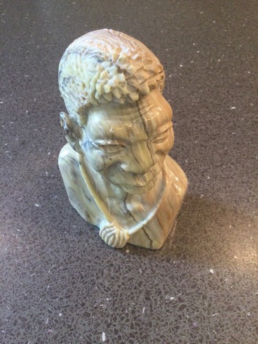 Kopf serpentinstein butterjade - kopf,