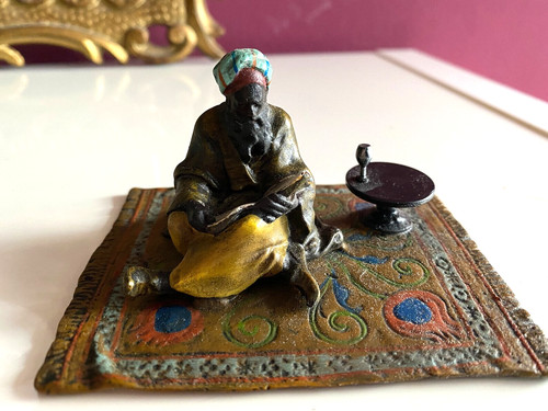 Farbige bronze skulptur winer - farbige,