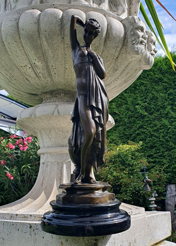 Schöne bronze frauenakt - bronze,